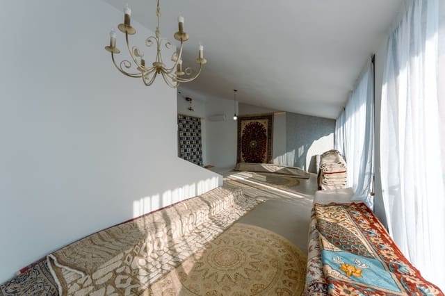 Commercieel te huur in Calahonda, Mijas - € 1.250 (Ref: 9379876)