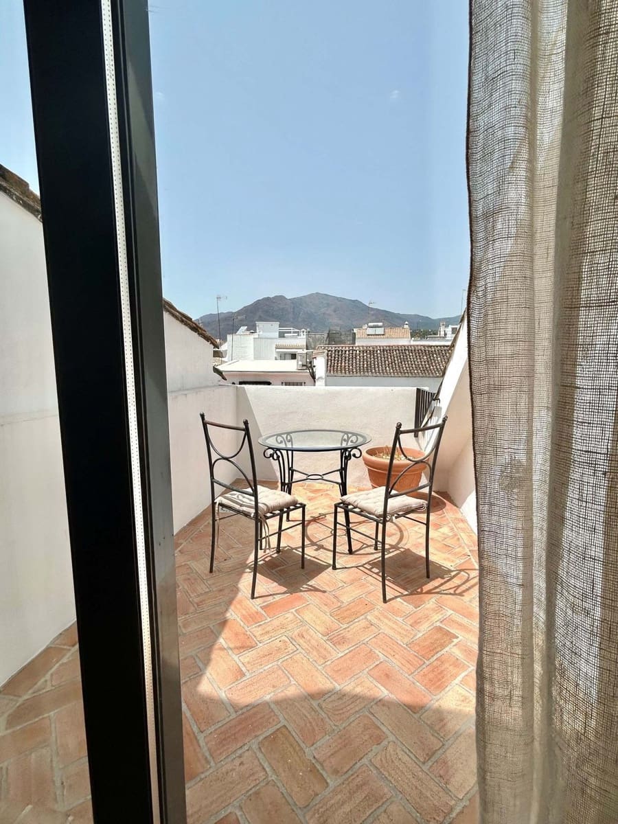 3 quarto Casa em Banda para arrendamento para férias em Estepona - 1 800 € (Ref: 9405924)