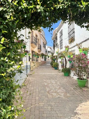 3 bedroom Townhouse for holiday rental in Centro, Estepona - € 1,800 (Ref: 9405924)