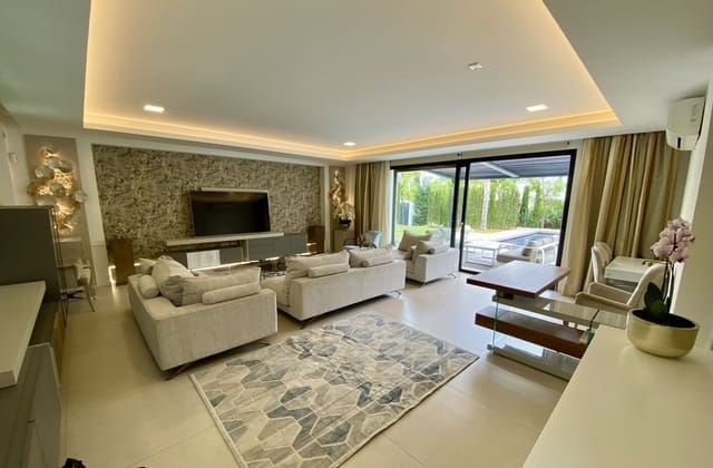 4 soverom Villa til leie i El Paraiso, Estepona med svømmebasseng garasje - € 12 500 (Ref: 9427969)