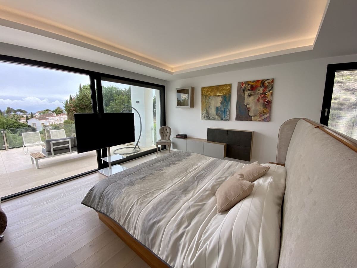 4 soverom Villa til leie i El Paraiso med svømmebasseng garasje - € 12 500 (Ref: 9427969)