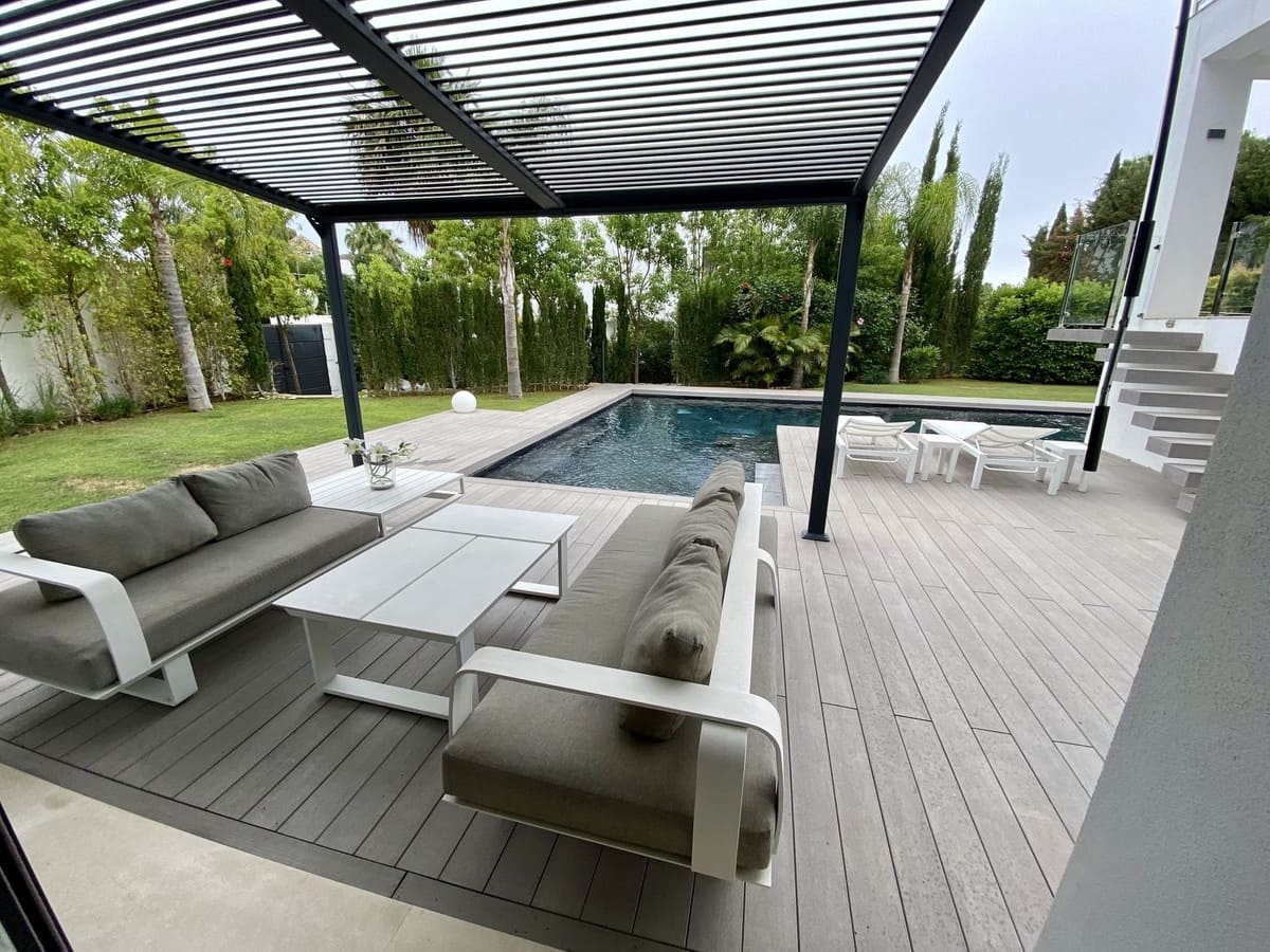 4 soverom Villa til leie i El Paraiso med svømmebasseng garasje - € 12 500 (Ref: 9427969)