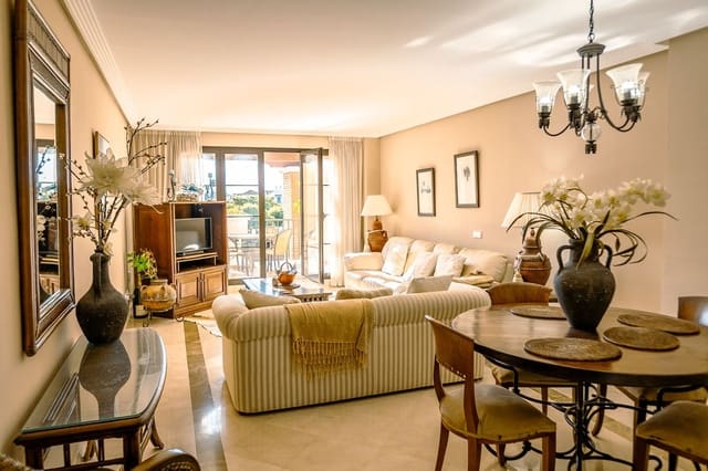 Ático de 2 habitaciones en Los Arqueros, Benahavís en venta con garaje - 395.000 € (Ref: 9447086)