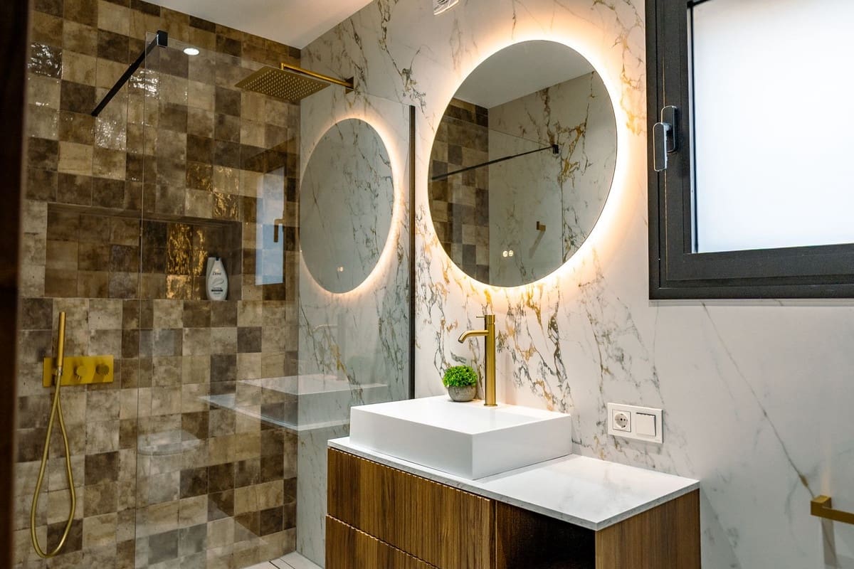 Villa/Maison de 5 chambres à louer à El Paraiso - 13 000 € (Ref: 9468668)