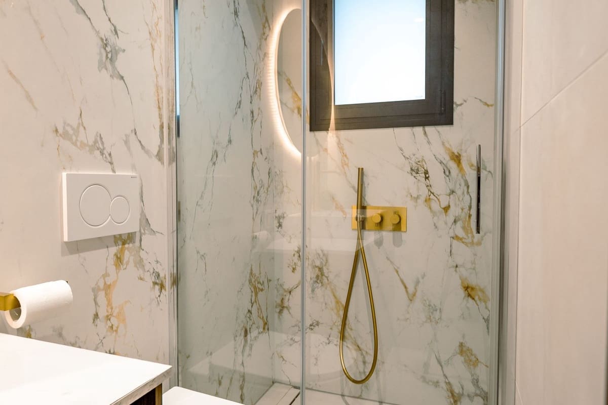 Villa/Maison de 5 chambres à louer à El Paraiso - 13 000 € (Ref: 9468668)