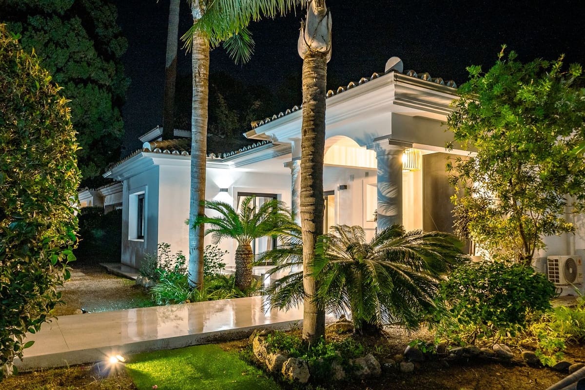 5 makuuhuone Huvila vuokrattavana paikassa El Paraiso - 25 000 € (Ref: 9468668)