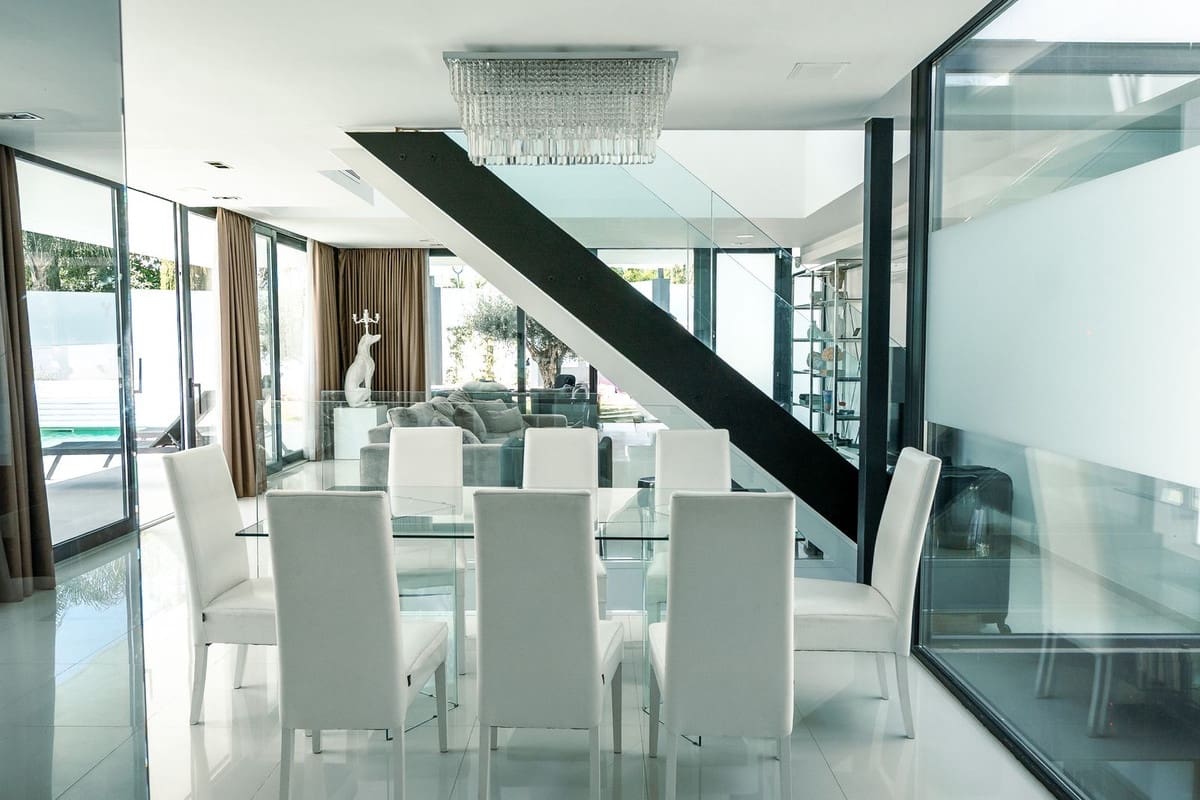 5 Zimmer Villa zu verkaufen in Nueva Andalucia mit Pool Garage - 3.390.000 € (Ref: 9470708)