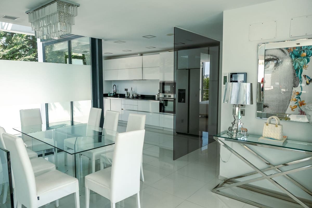 Chalet de 5 habitaciones en Nueva Andalucia en venta con piscina garaje - 3.350.000 € (Ref: 9470708)