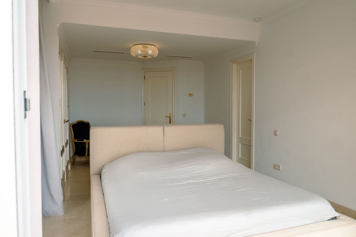 3 bedroom Semi-detached Villa for sale in Elviria with pool garage - € 1,800,000 (Ref: 9488034)