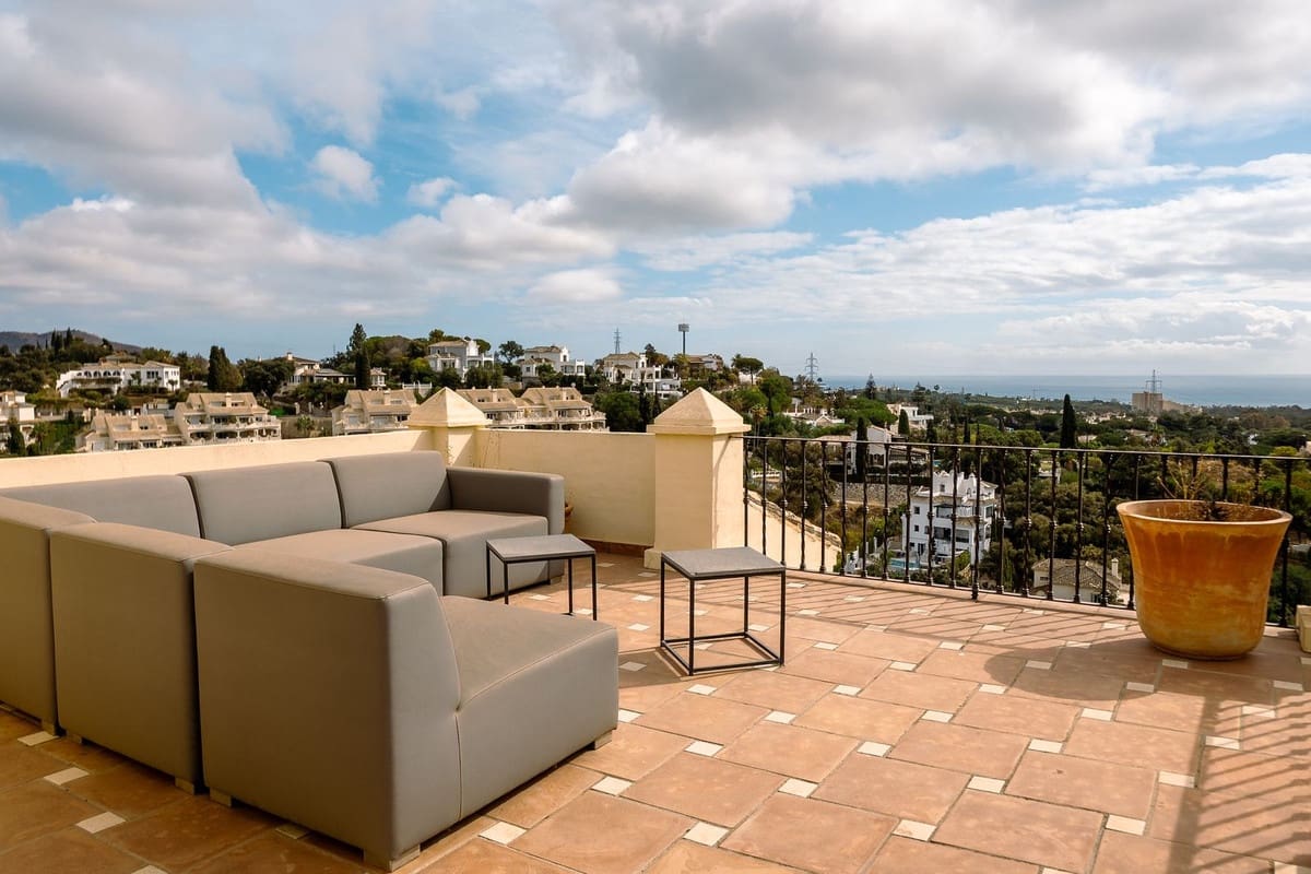 3 bedroom Semi-detached Villa for sale in Elviria with pool garage - € 1,800,000 (Ref: 9488034)