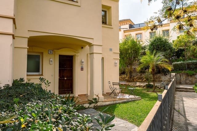 3 bedroom Semi-detached Villa for sale in Elviria, Marbella with pool garage - € 1,800,000 (Ref: 9488034)