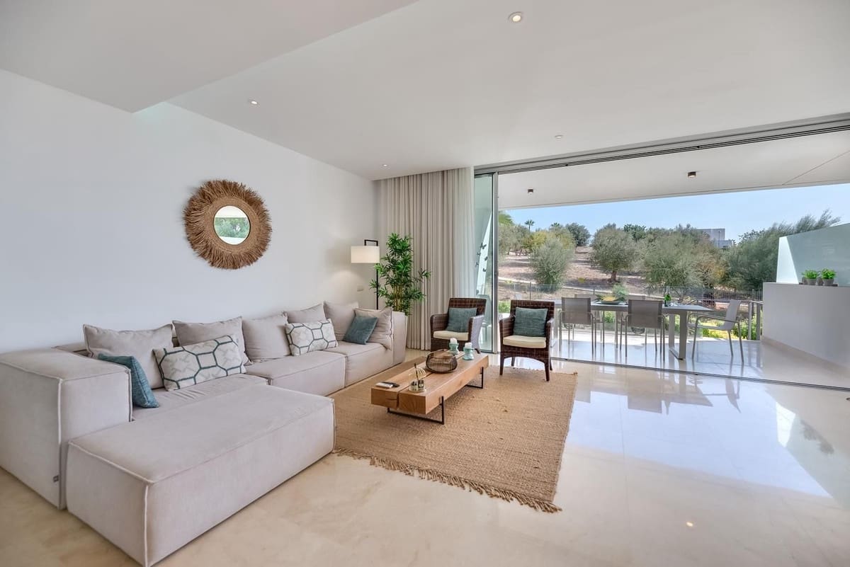 4 bedroom Townhouse for rent in Marbella with pool garage - € 5,000 (Ref: 9490961)