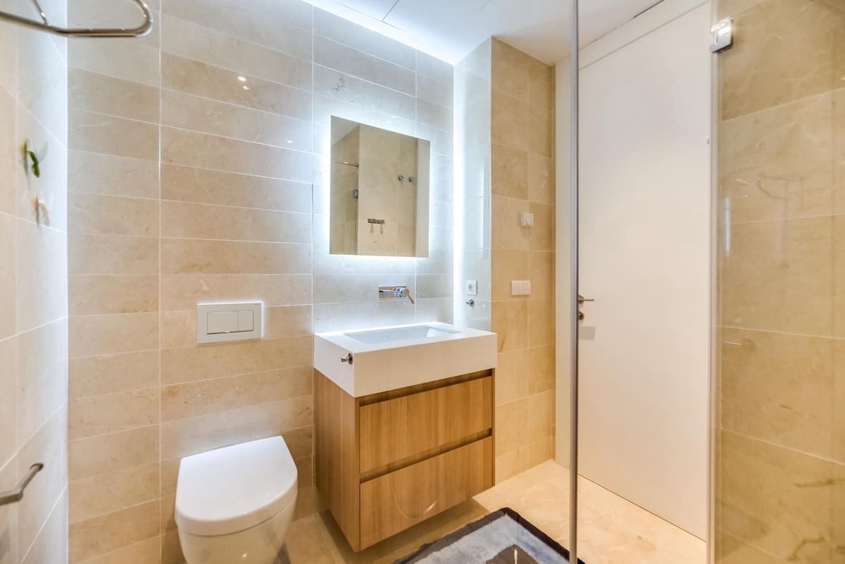 4 bedroom Townhouse for rent in Marbella with pool garage - € 5,000 (Ref: 9490961)