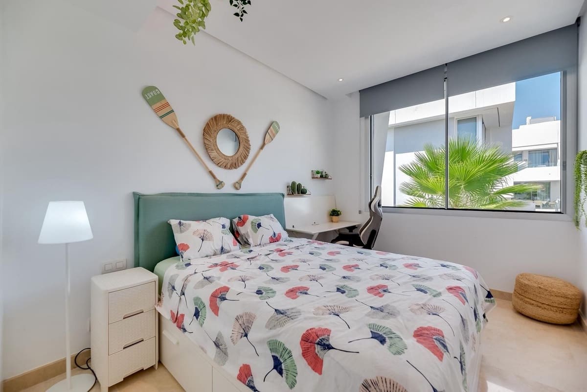 4 bedroom Townhouse for rent in Marbella with pool garage - € 5,000 (Ref: 9490961)