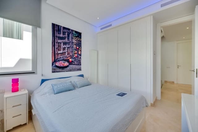 4 makuuhuone Omakotitalo vuokrattavana paikassa Marbella mukana uima-altaan 
autotalli - 5 000 € (Ref: 9490961)