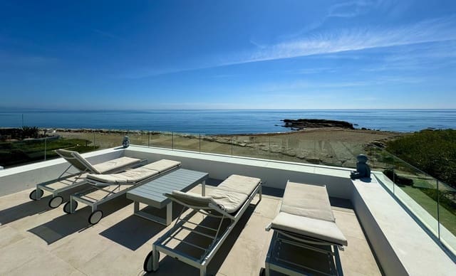 3 soverom Kjedet enebolig til salgs i Bahía Dorada, Estepona - € 2 500 (Ref: 9507990)