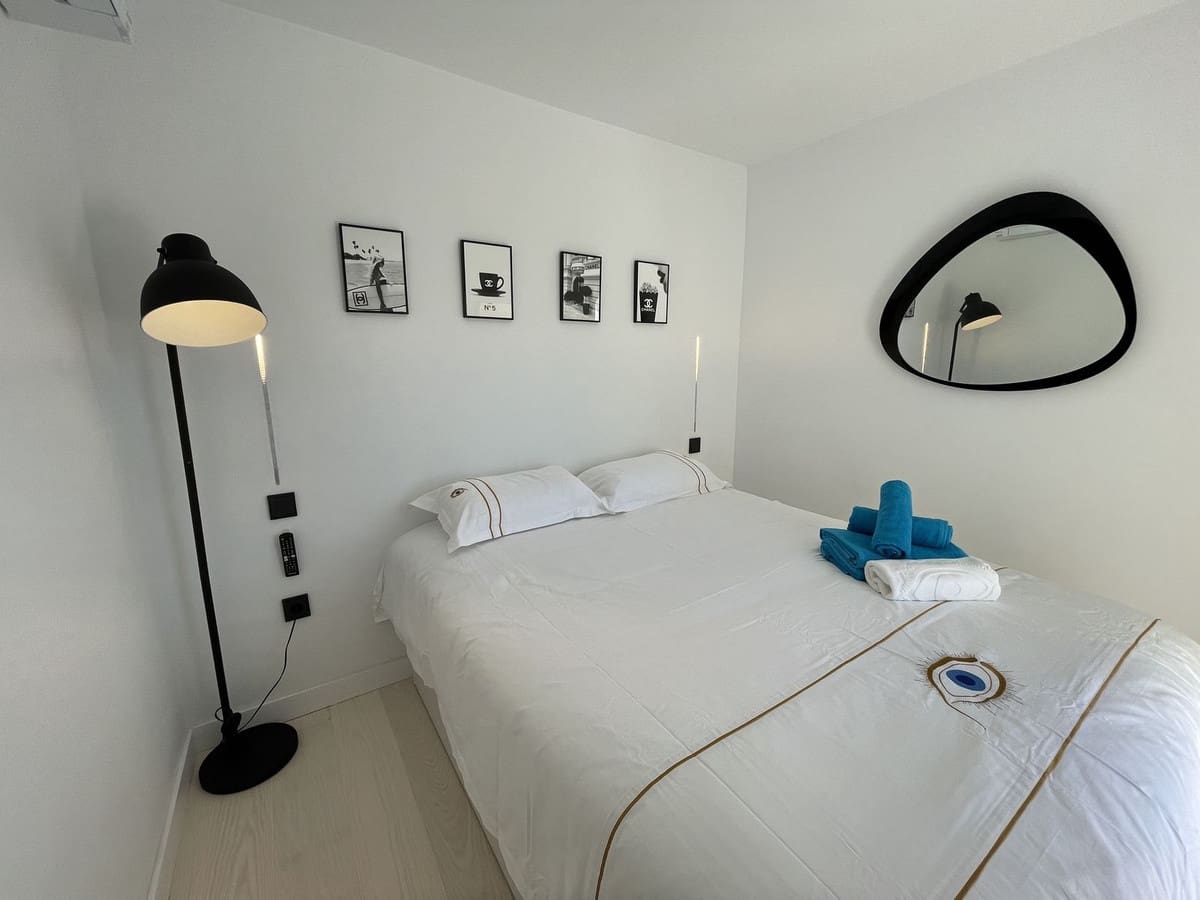 Pareado de 3 habitaciones en Bahía Dorada en alquiler vacacional - 2.500 € (Ref: 9507990)