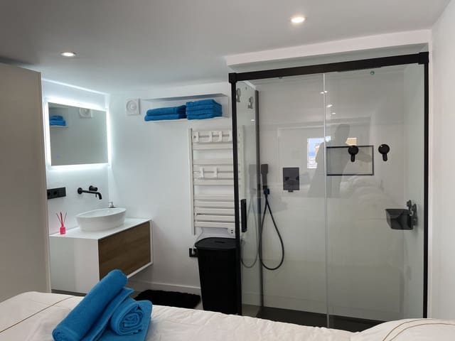 3 soverom Kjedet enebolig til salgs i Bahía Dorada, Estepona - € 2 500 (Ref: 9507990)