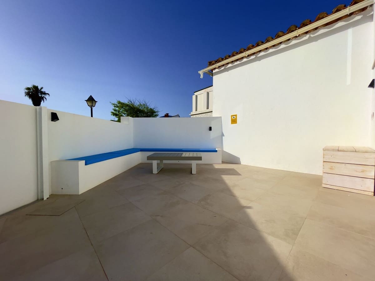 Pareado de 3 habitaciones en Bahía Dorada en alquiler vacacional - 2.500 € (Ref: 9507990)