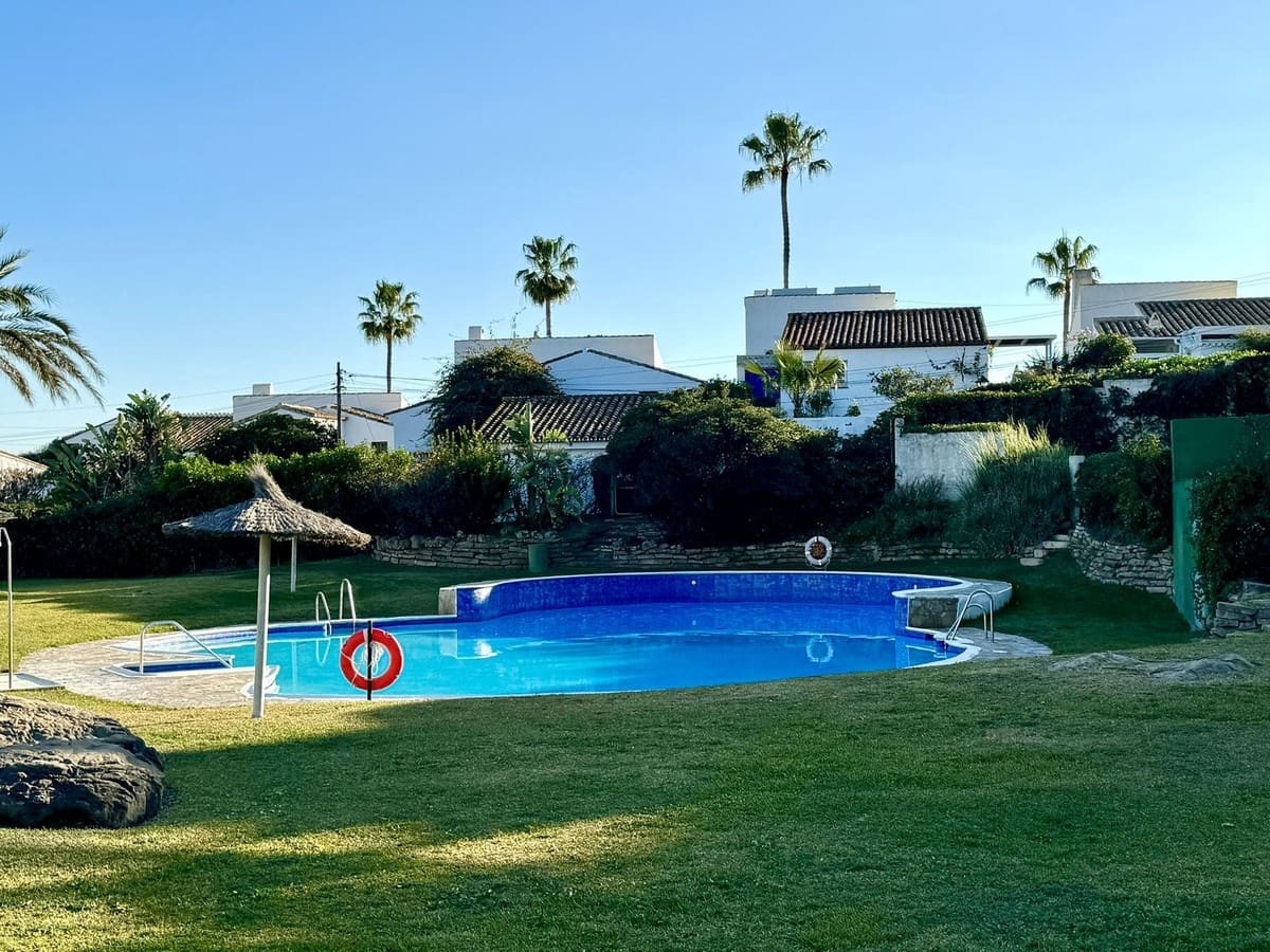 Pareado de 3 habitaciones en Bahía Dorada en alquiler vacacional - 2.500 € (Ref: 9507990)