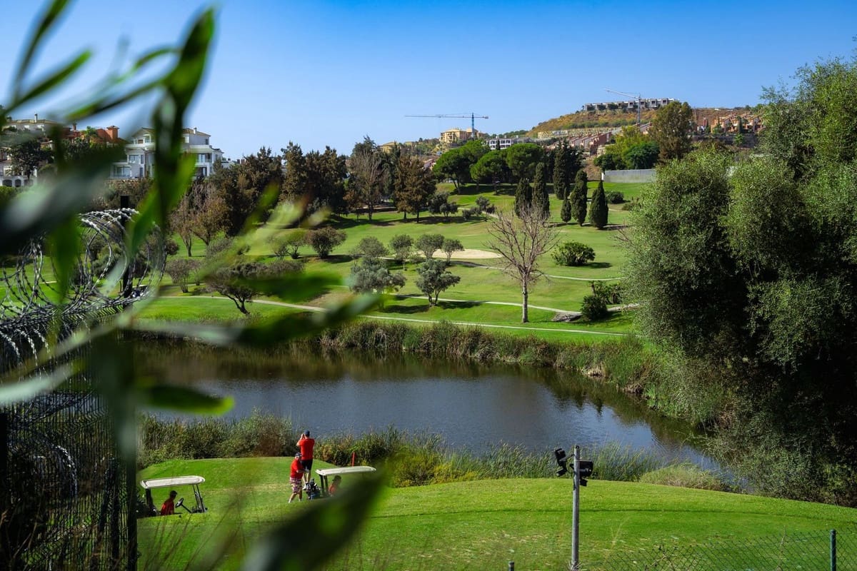 Building Plot for sale in Benahavis - € 1,375,000 (Ref: 9510770)