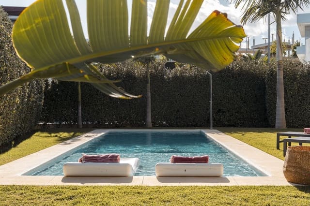 Chalet de 3 habitaciones en Cancelada, Estepona en alquiler vacacional - 3.500 € (Ref: 9524708)