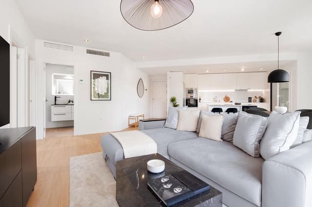 2 soverom Leilighet til salgs i Nueva Andalucia, Marbella med svømmebasseng garasje - € 750 000 (Ref: 9529195)