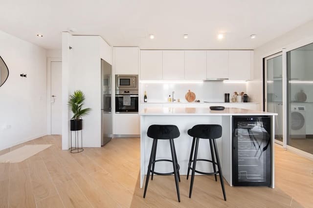 2 slaapkamer Appartement te koop in Nueva Andalucia, Marbella met zwembad garage - € 750.000 (Ref: 9529196)