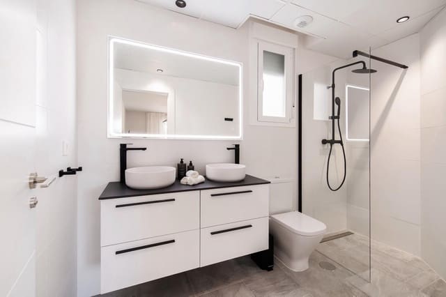 2 camera da letto Appartamento in vendita in Nueva Andalucia, Marbella con piscina garage - 699.000 € (Rif: 9529197)