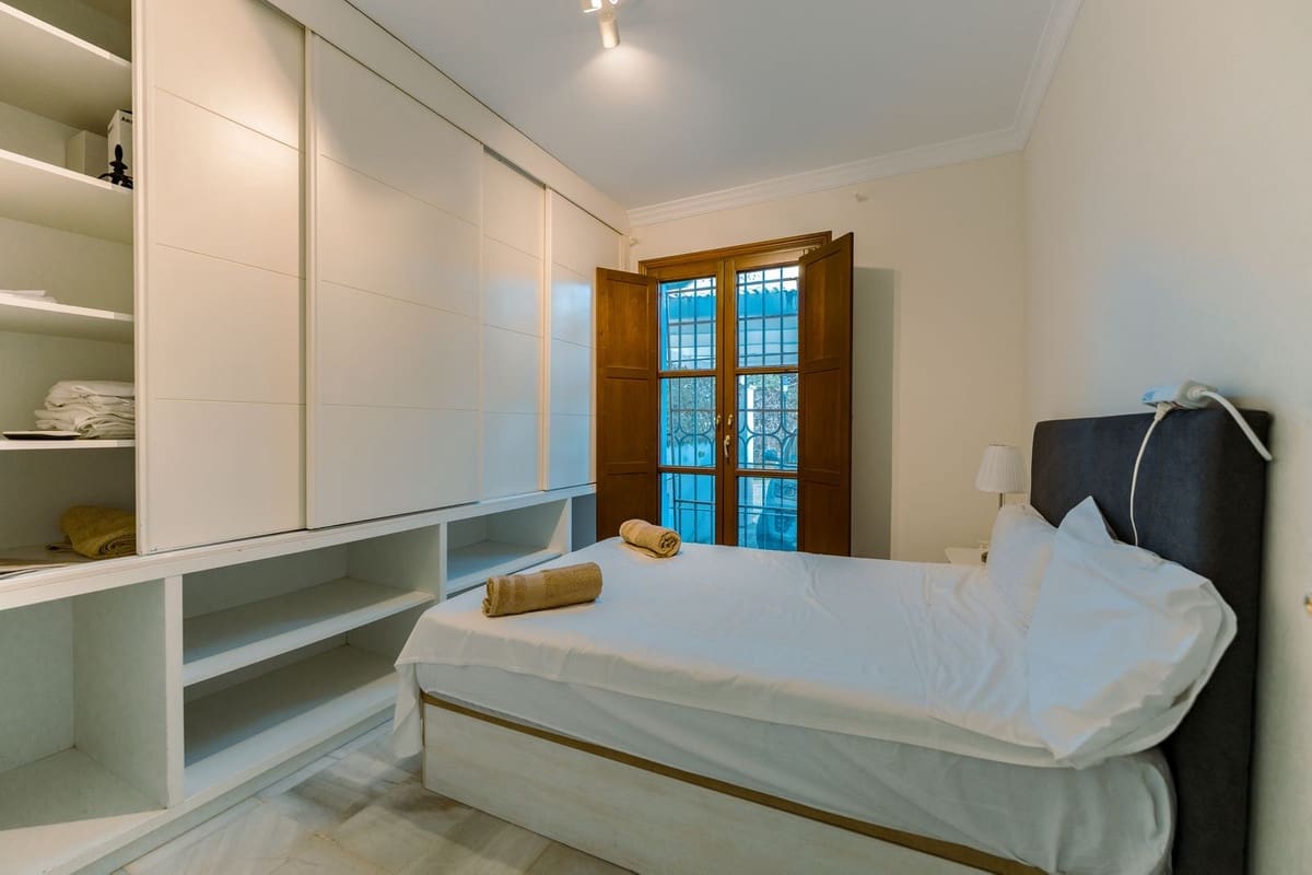 4 camera da letto Casa da affittare in Guadalmina con piscina garage - 4.500 € (Rif: 9539862)