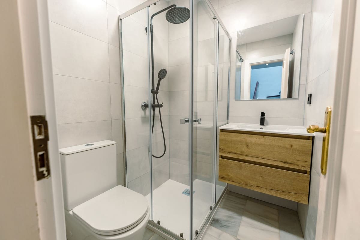 4 bedroom Townhouse for rent in Guadalmina with pool garage - € 4,000 (Ref: 9539862)