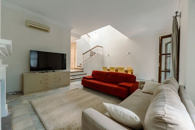 4 slaapkamer Huis te huur in Guadalmina Alta, Marbella met zwembad garage - € 4.000 (Ref: 9539862)