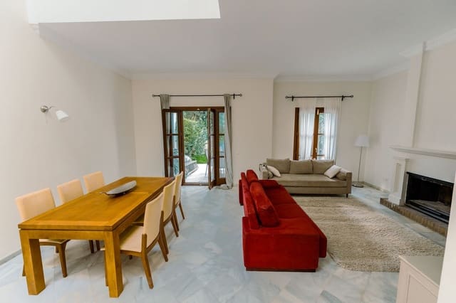 4 slaapkamer Huis te huur in Guadalmina Alta, Marbella met zwembad garage - € 4.000 (Ref: 9539862)
