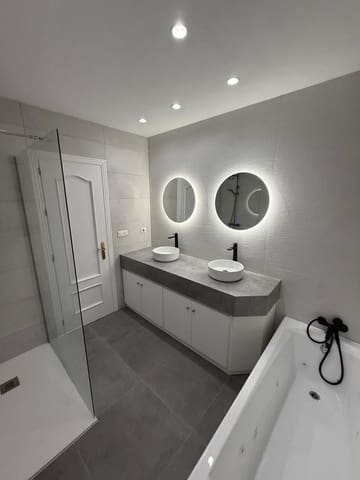 4 slaapkamer Huis te huur in Guadalmina Alta, Marbella met zwembad garage - € 4.000 (Ref: 9539862)