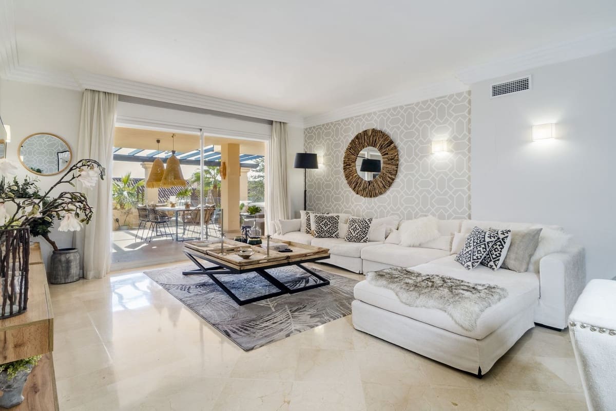 2 camera da letto Appartamento in vendita in Nueva Andalucia con piscina garage - 760.000 € (Rif: 9564110)