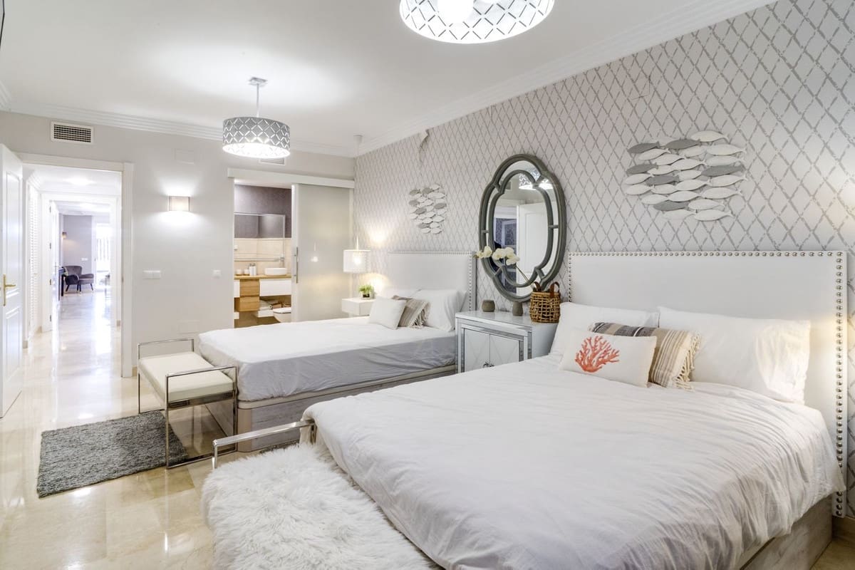 2 camera da letto Appartamento in vendita in Nueva Andalucia con piscina garage - 760.000 € (Rif: 9564110)