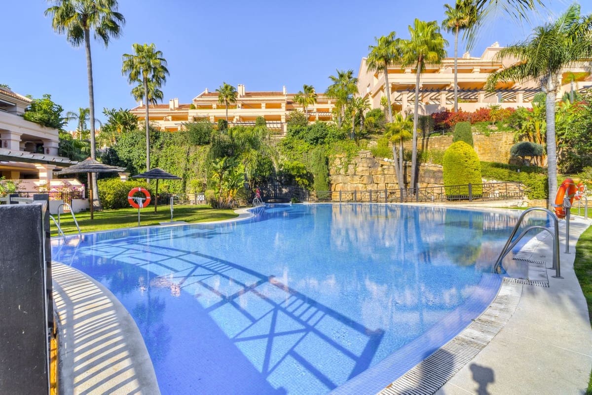 2 camera da letto Appartamento in vendita in Nueva Andalucia con piscina garage - 760.000 € (Rif: 9564110)