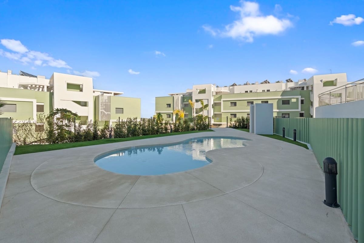 Appartement de 3 chambres à louer à La Cala de Mijas avec piscine garage - 2 750 € (Ref: 9575133)