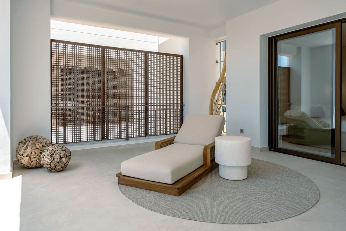 3 bedroom Apartment for rent in La Quinta with pool garage - € 5,750 (Ref: 9603264)