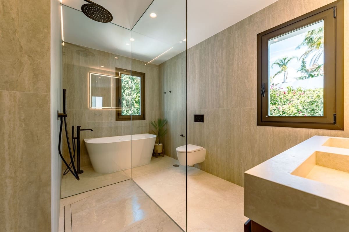 3 bedroom Apartment for rent in La Quinta with pool garage - € 5,750 (Ref: 9603264)