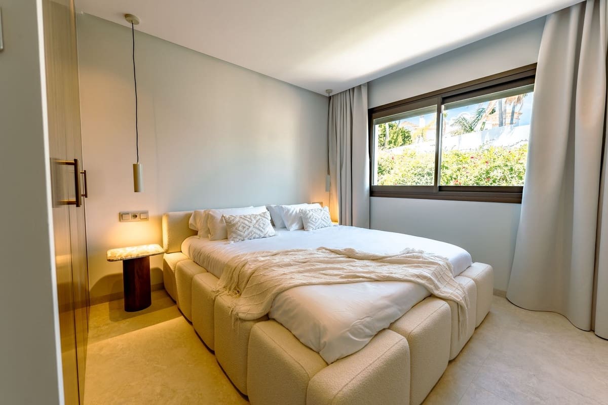 3 bedroom Apartment for rent in La Quinta with pool garage - € 5,750 (Ref: 9603264)