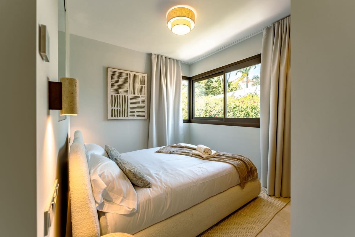 3 bedroom Apartment for rent in La Quinta with pool garage - € 5,750 (Ref: 9603264)