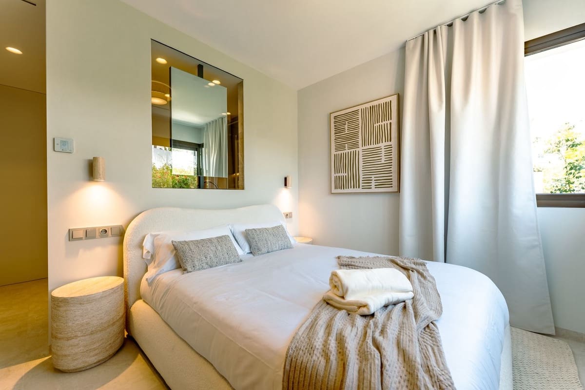 3 bedroom Apartment for rent in La Quinta with pool garage - € 5,750 (Ref: 9603264)