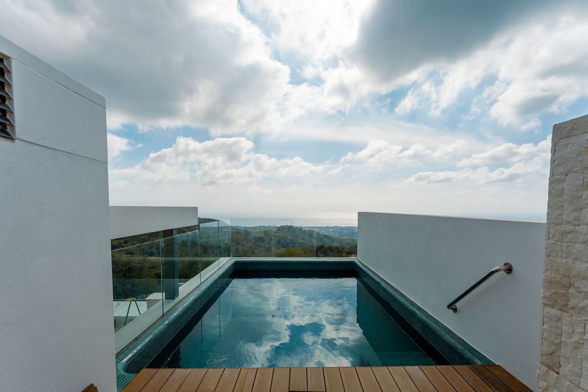 3 camera da letto Appartamento in vendita in Ojen con piscina garage - 2.000.000 € (Rif: 9642841)