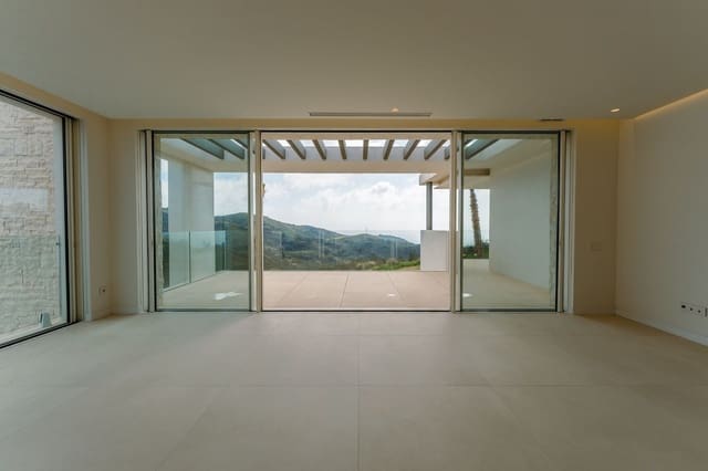 3 slaapkamer Appartement te koop in Ojen met zwembad garage - € 985.000 (Ref: 9642842)