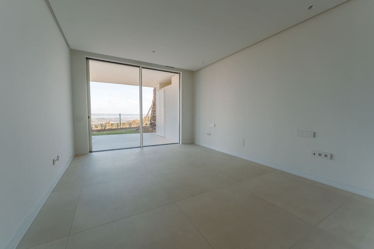 3 Zimmer Apartment zu verkaufen in Ojen mit Pool Garage - 1.250.000 € (Ref: 9642847)