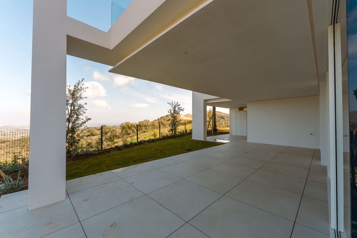 3 Zimmer Apartment zu verkaufen in Ojen mit Pool Garage - 1.250.000 € (Ref: 9642847)