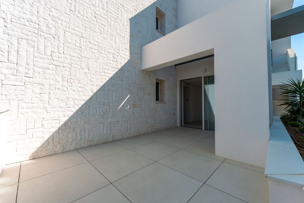 3 Zimmer Apartment zu verkaufen in Ojen mit Pool Garage - 1.250.000 € (Ref: 9642847)