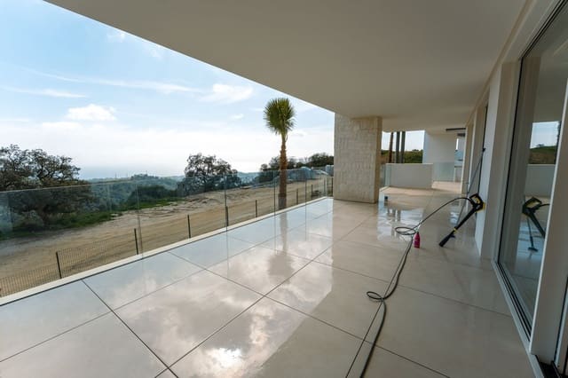 4 chambre Appartement à vendre à Ojen avec piscine garage - 2 950 000 € (Ref: 9642848)