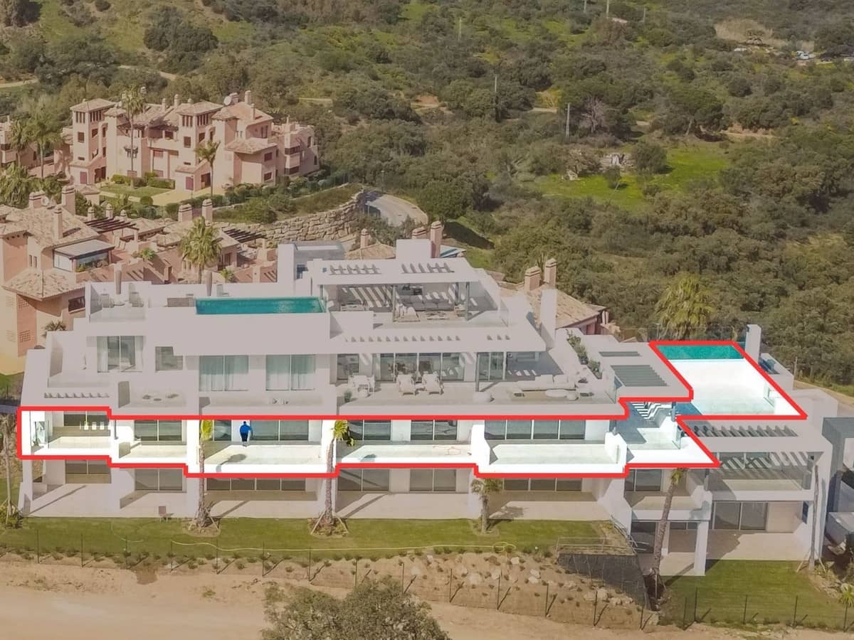 4 bedroom Apartment for sale in Ojen with pool garage - € 2,950,000 (Ref: 9642848)